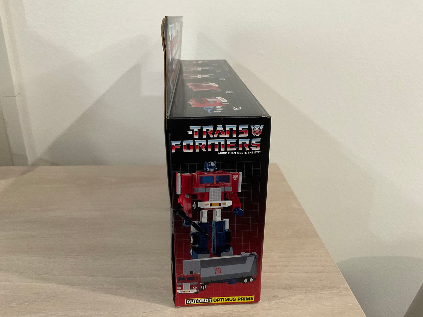 Transformers 40th Anniversary - Optimus Prime - G1 Retro Collectible (Substandard)