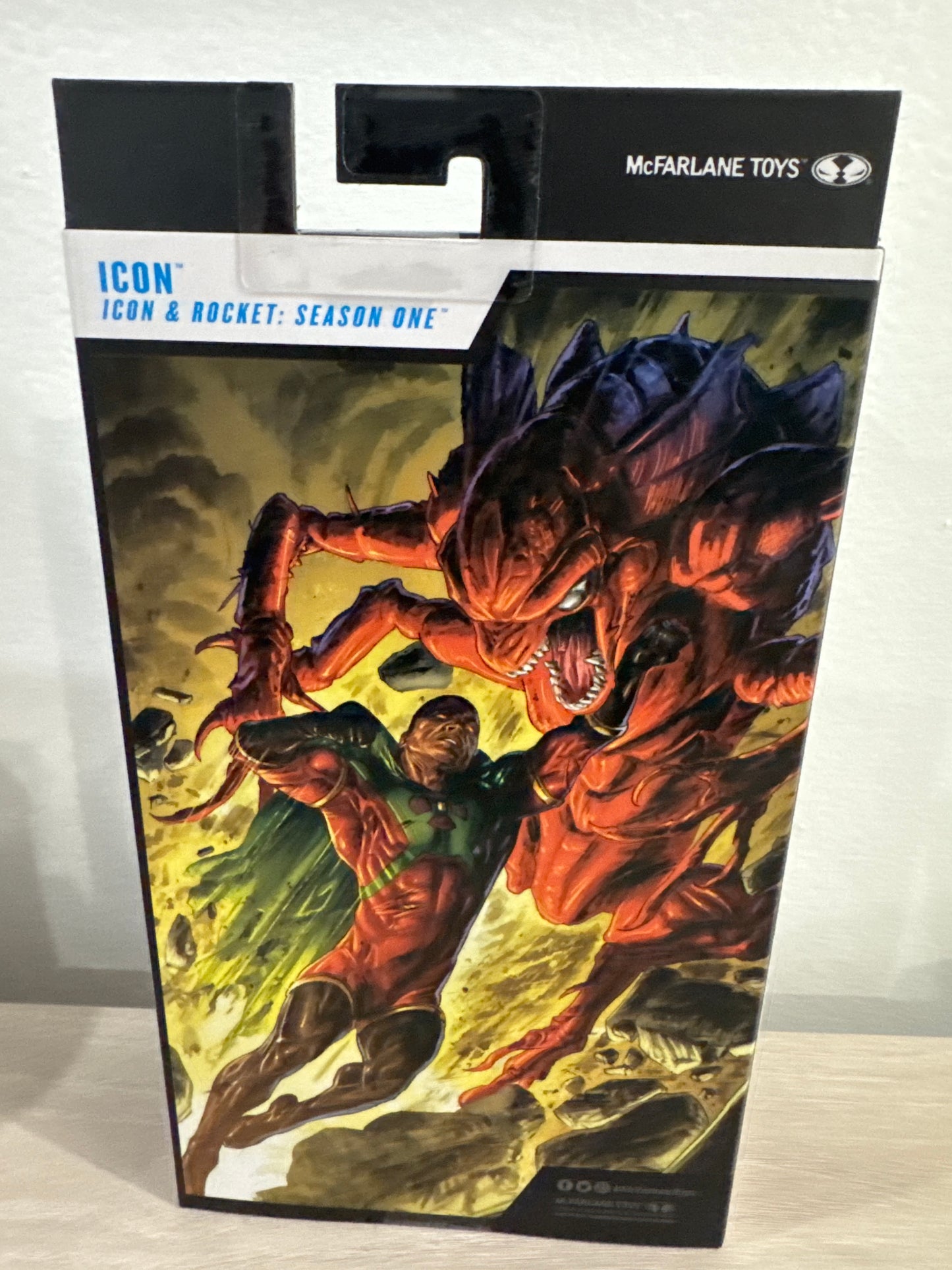 DC Multiverse – Icon (from Icon and Rocket: Milestone) 7" Action Figure