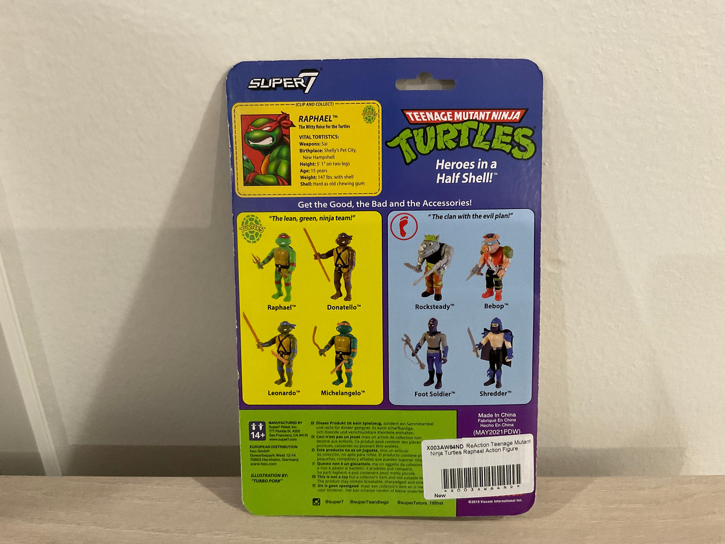 Super7 ReAction Teenage Mutant Ninja Turtles – Raphael 3.75-Inch Figure
