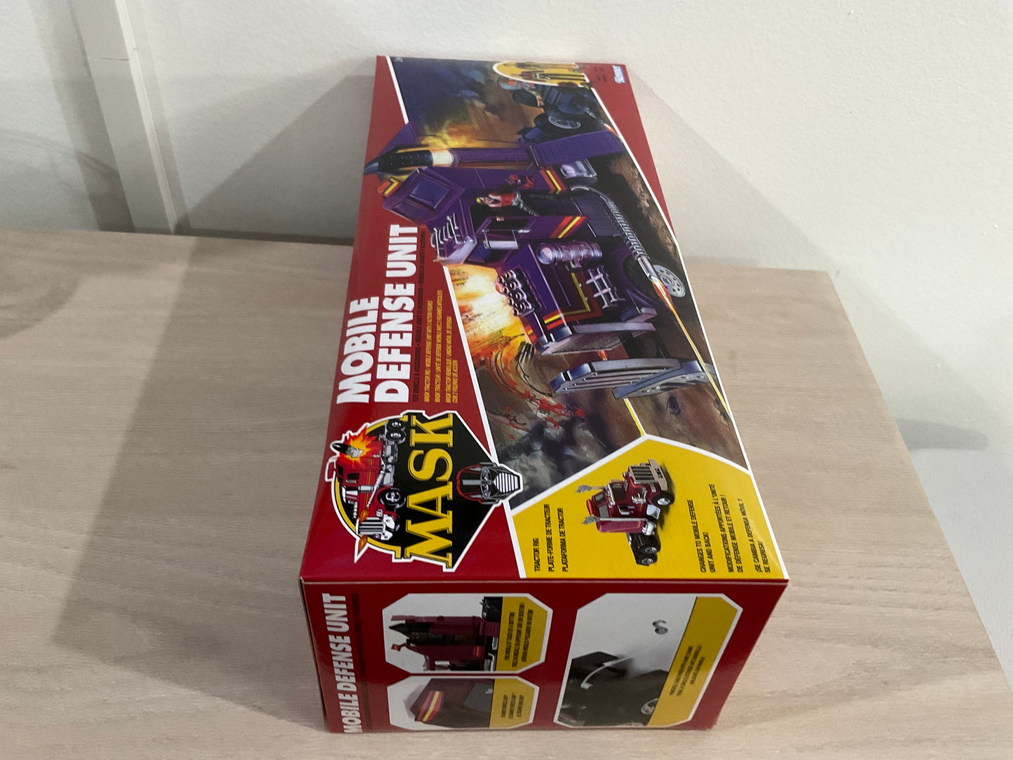M.A.S.K. Mobile Defense Unit Vehicle (Substandard Card)