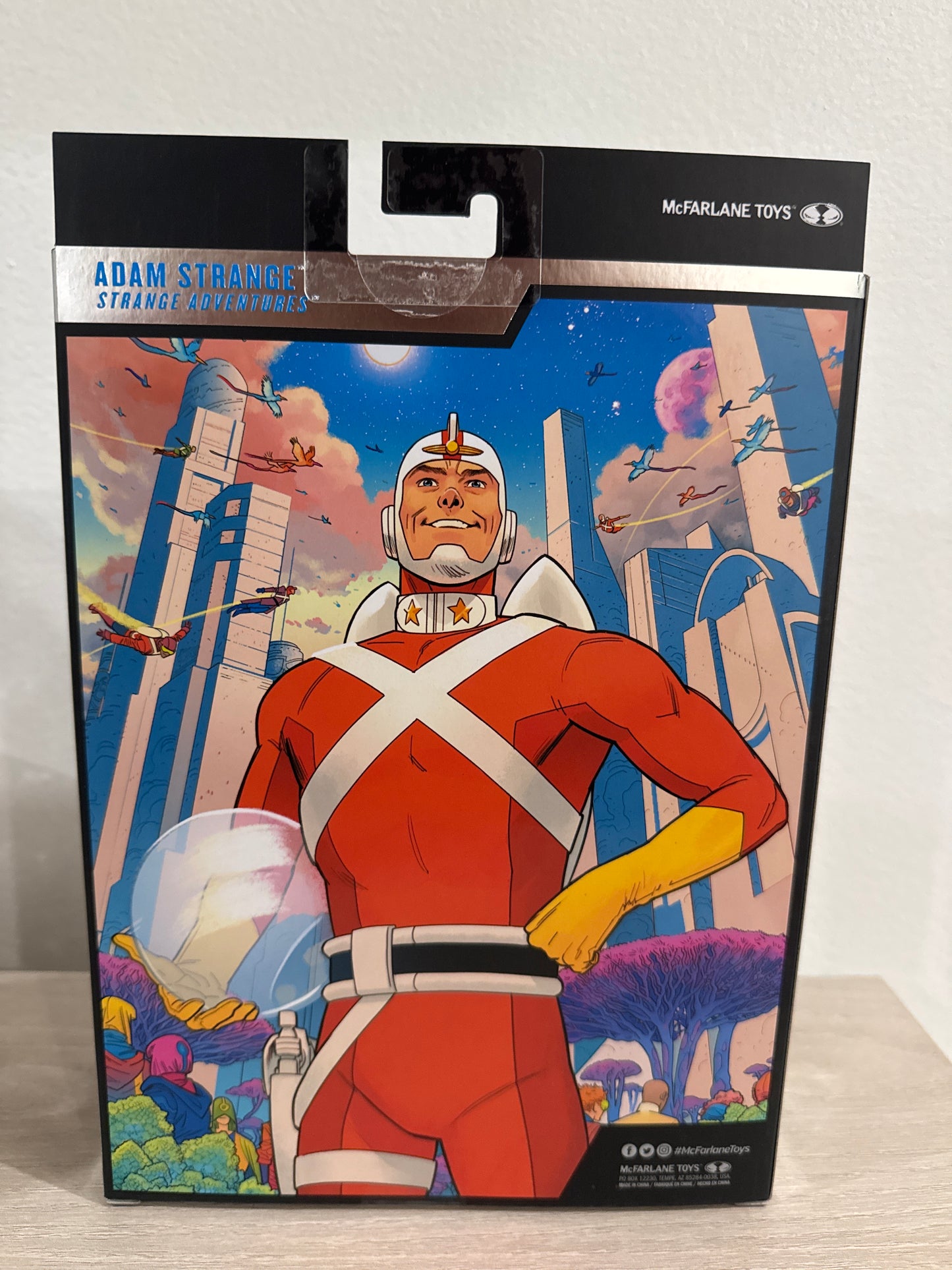 DC Multiverse Adam Strange (Strange Adventures) Collector Edition #33 – Platinum Edition 7-Inch Action Figure - Chase