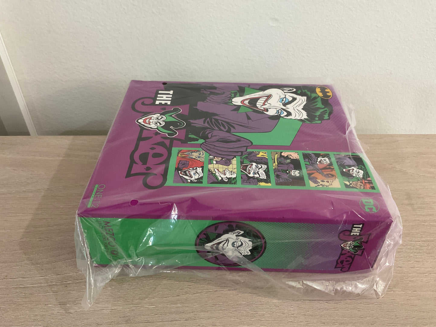 Mezco One:12 Collective Golden Age Joker Batman 6-Inch Deluxe Action Figure