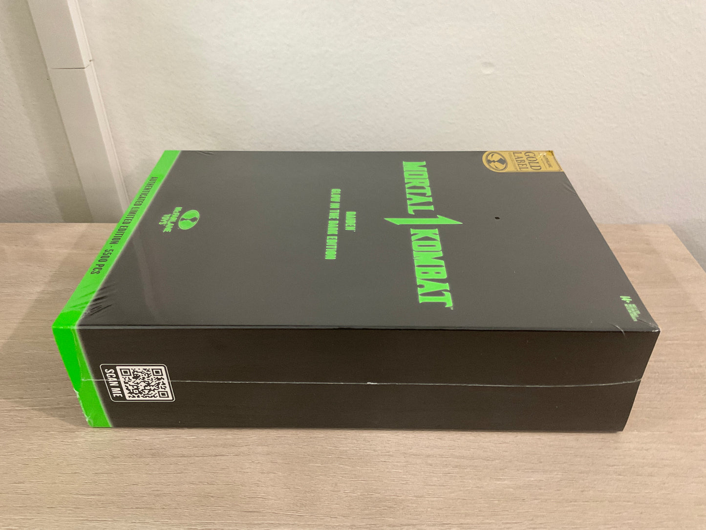 Mortal Kombat – Raiden Glow In The Dark Edition Gold Label 7" Figure