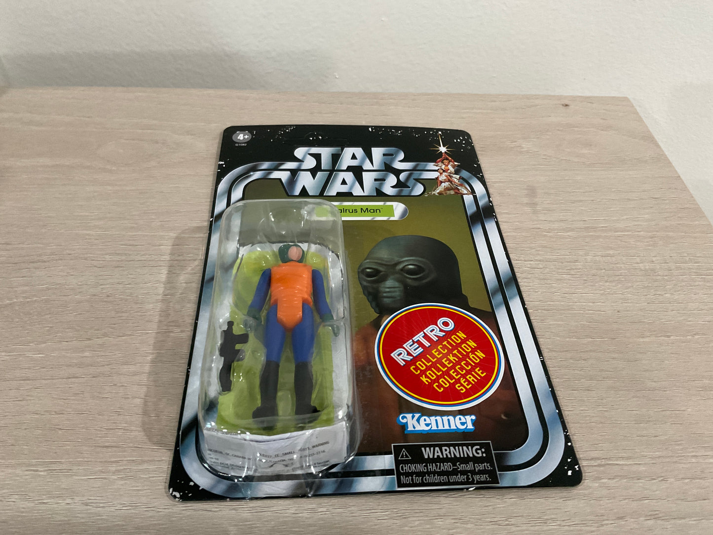Star Wars Retro Collection — Walrus Man (A New Hope) 3.75″ Figure