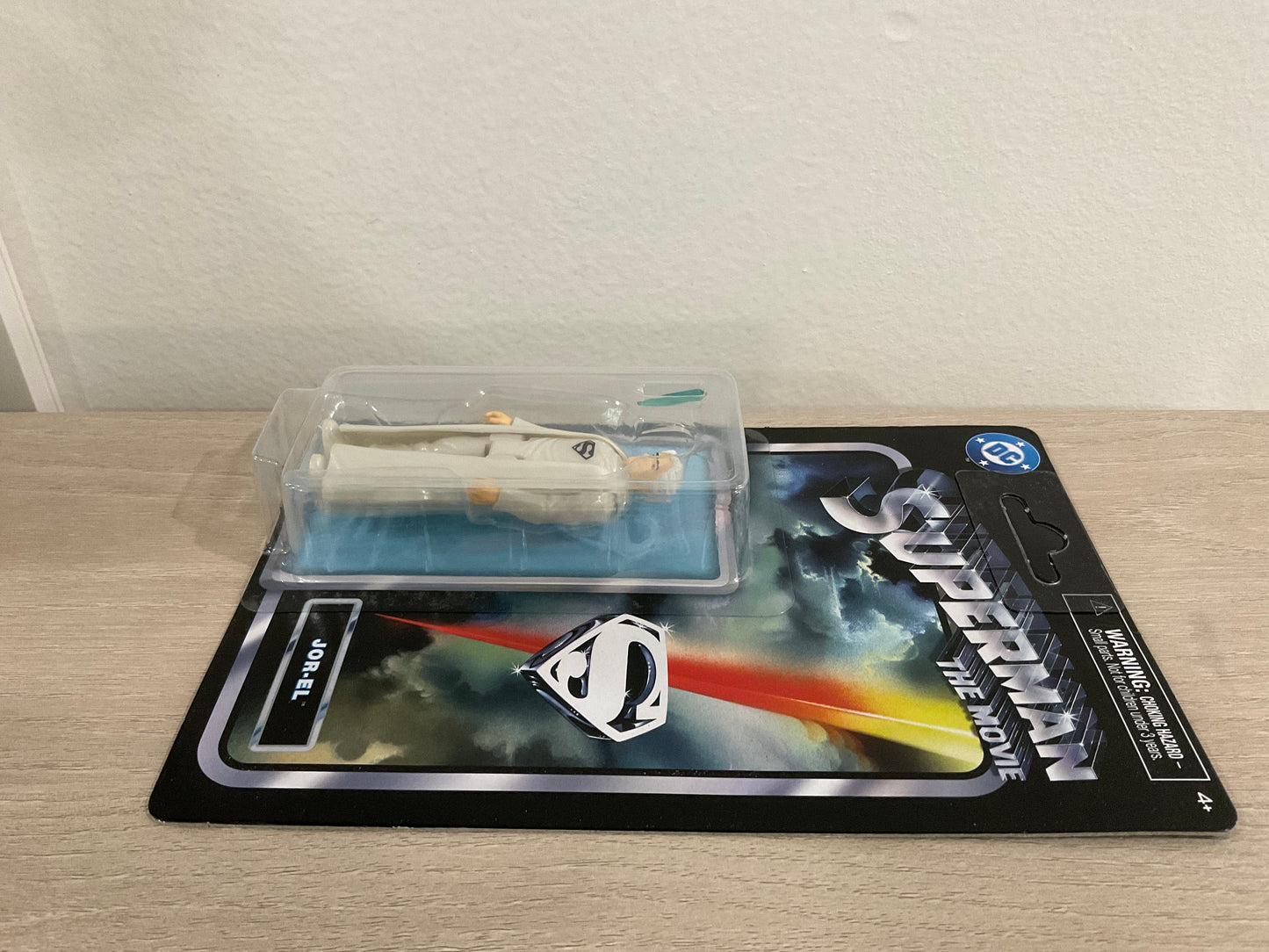 Spin Master DC Retro – Jor-El (White Robes) 3.75″ Action Figure