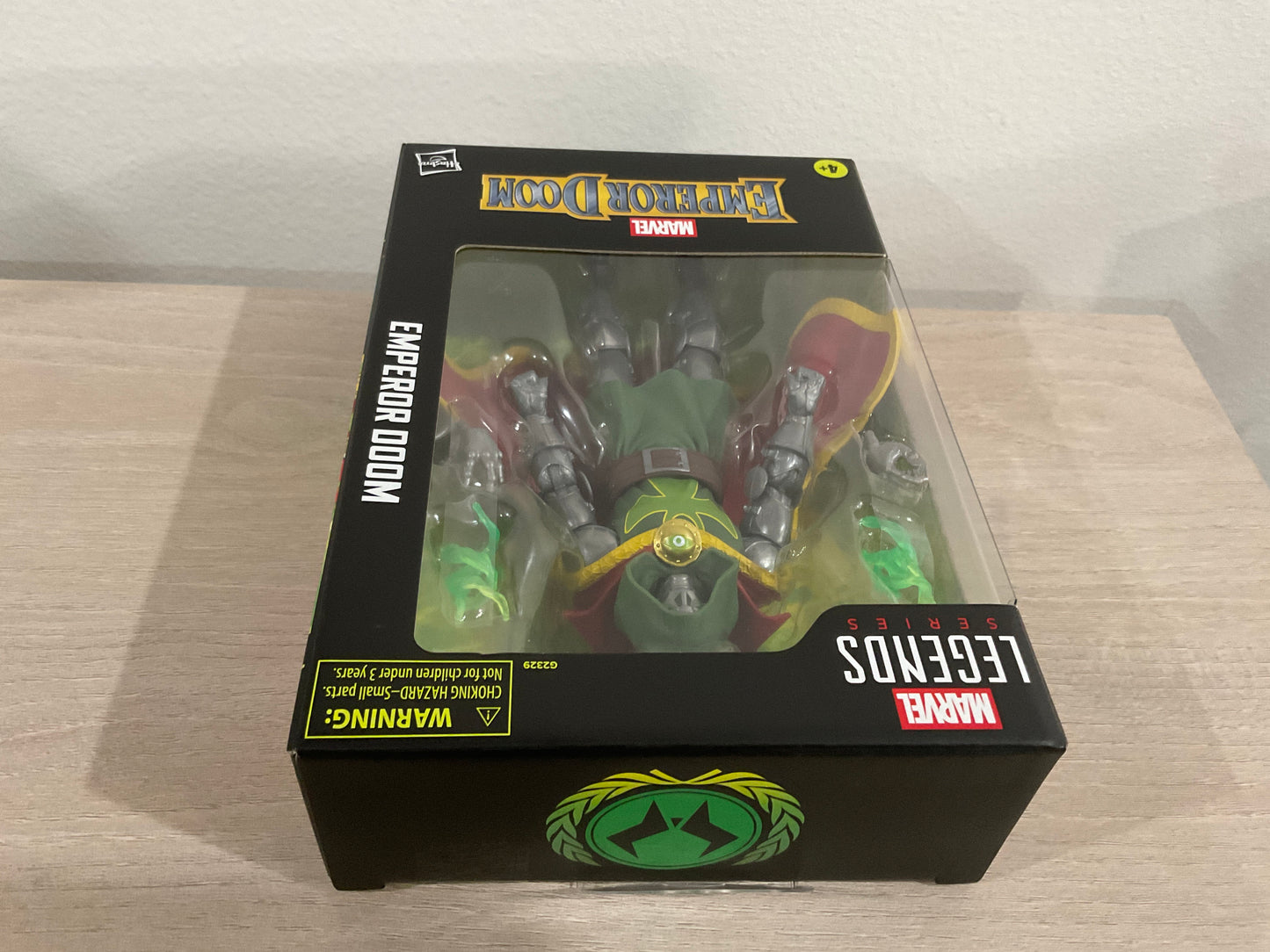 Marvel Legends Series Emperor Doom 6-Inch Action Figure