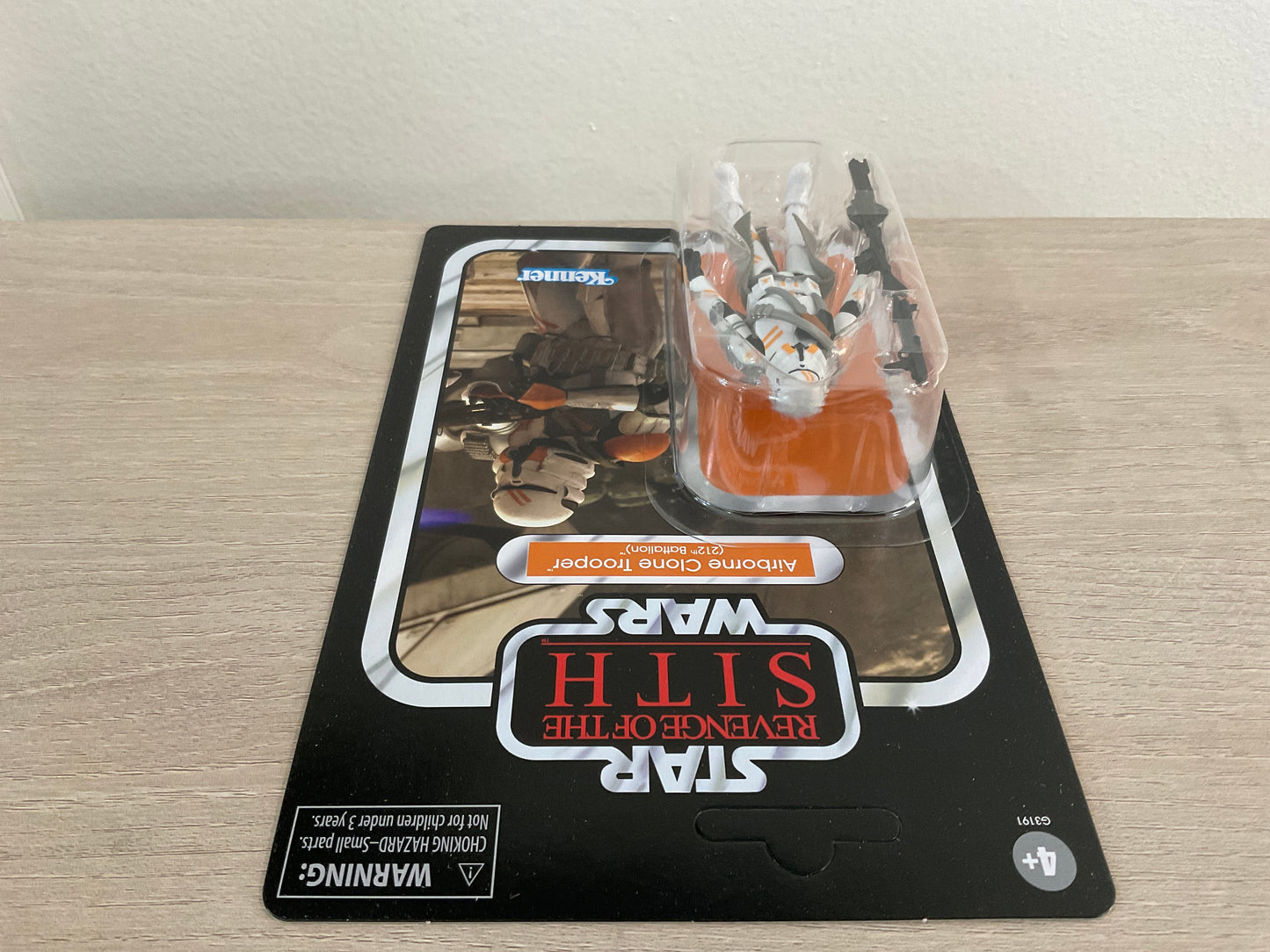 Star Wars The Vintage Collection Airborne Clone Trooper (212th Battalion)