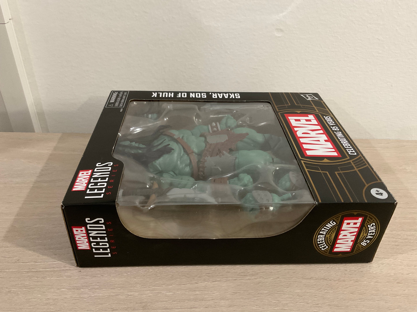 Skaar: Son of Hulk Marvel Legends Series Deluxe 6-Inch Action Figure