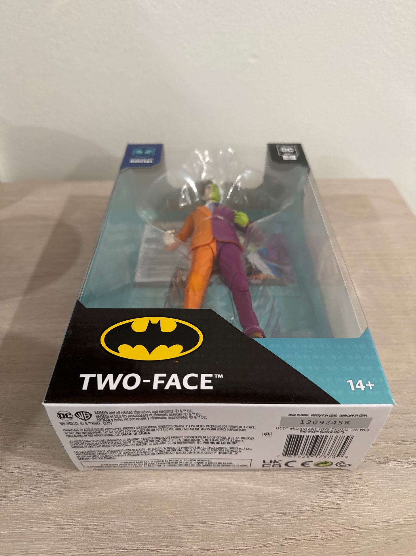 DC Multiverse Two-Face (Silver Age) 7-Inch Action Figure – Justice League Comics (Substandard)