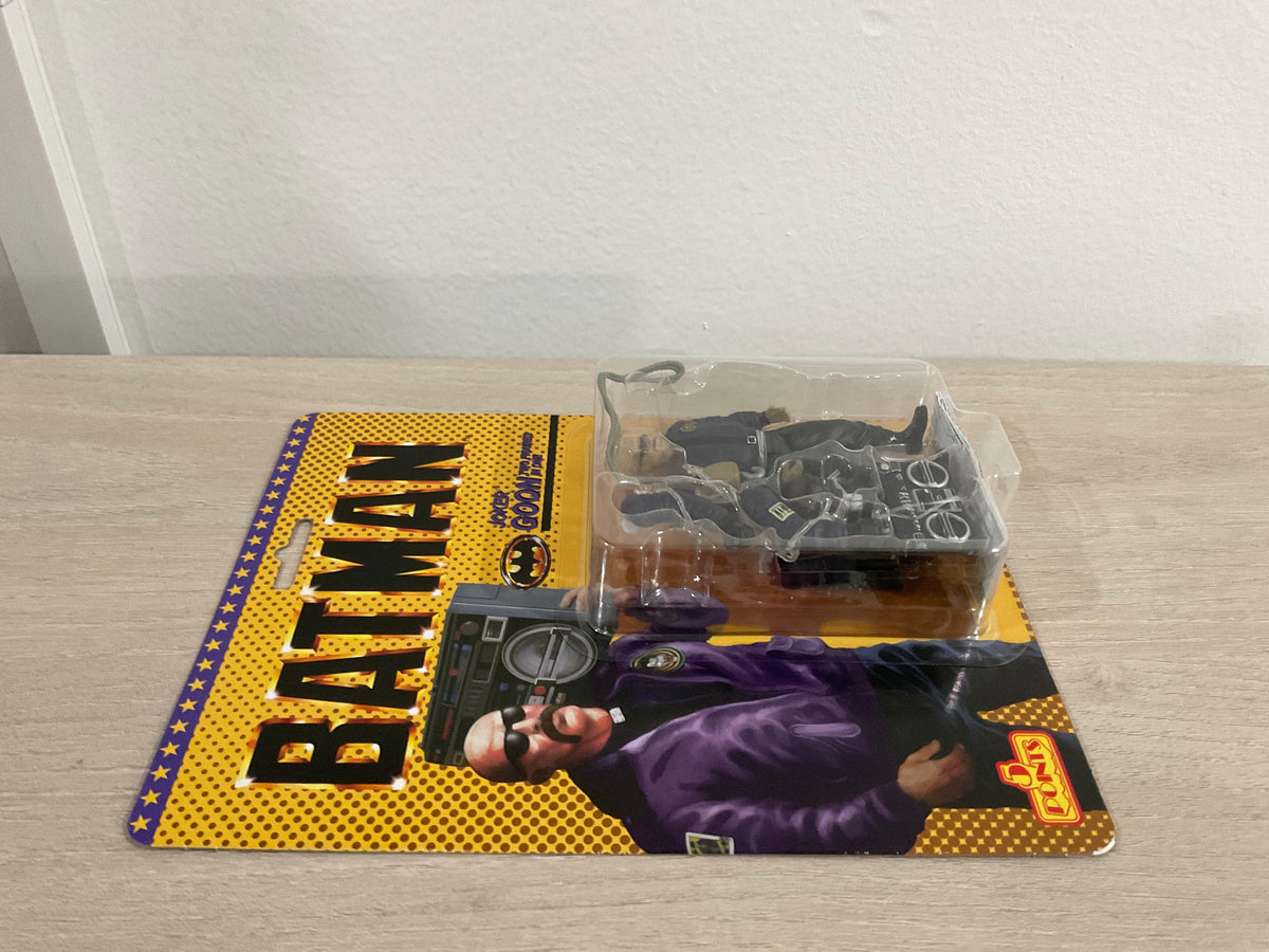 Joker Goon (Batman 1989) – Mezco 5 Points Series 2 Action Figure