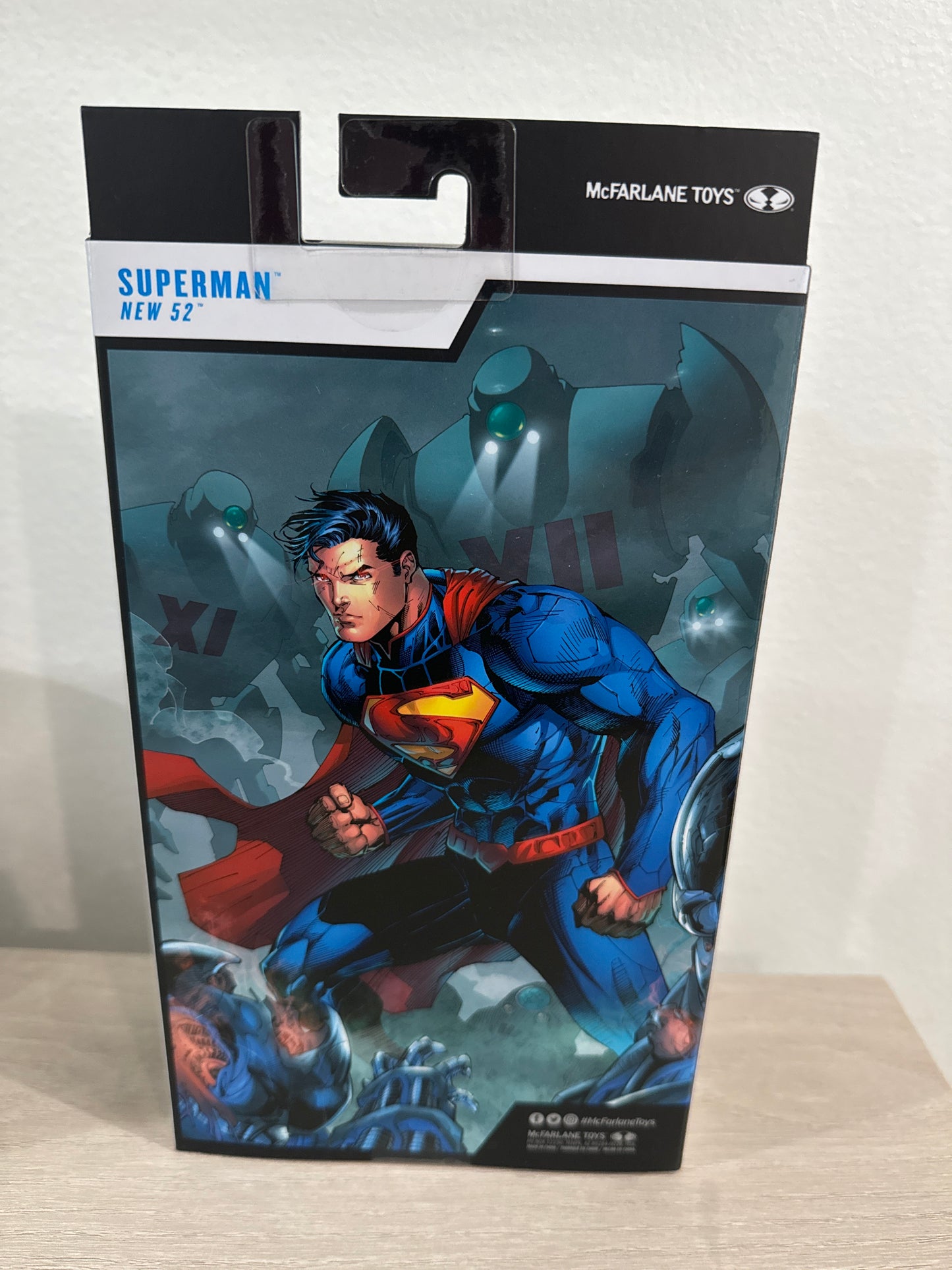 DC Multiverse Superman 7" Action Figure (NEW 52) – Gold Label (Substandard)