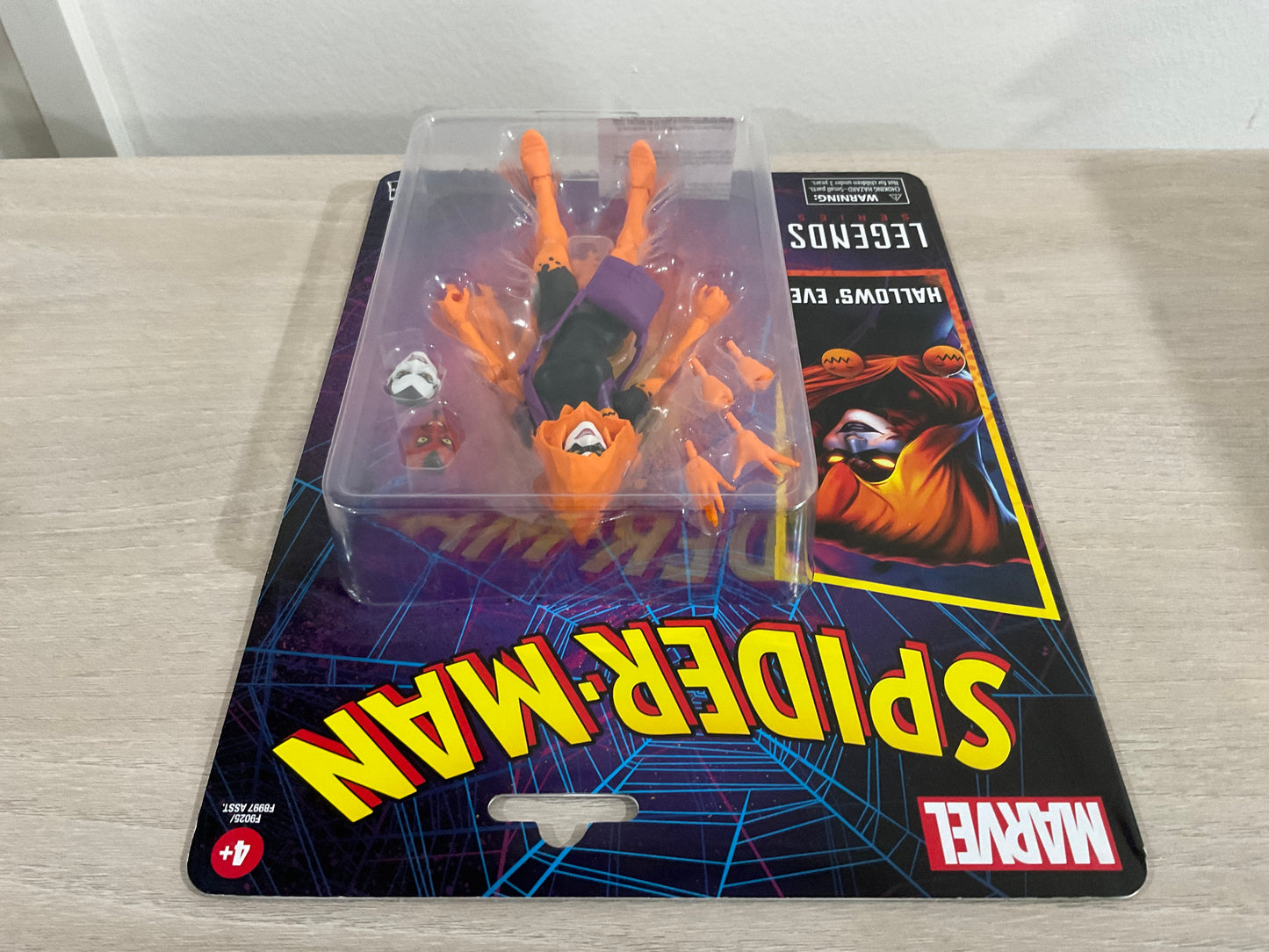 Marvel Legends Series Hallows' Eve 6-Inch Action Figure
