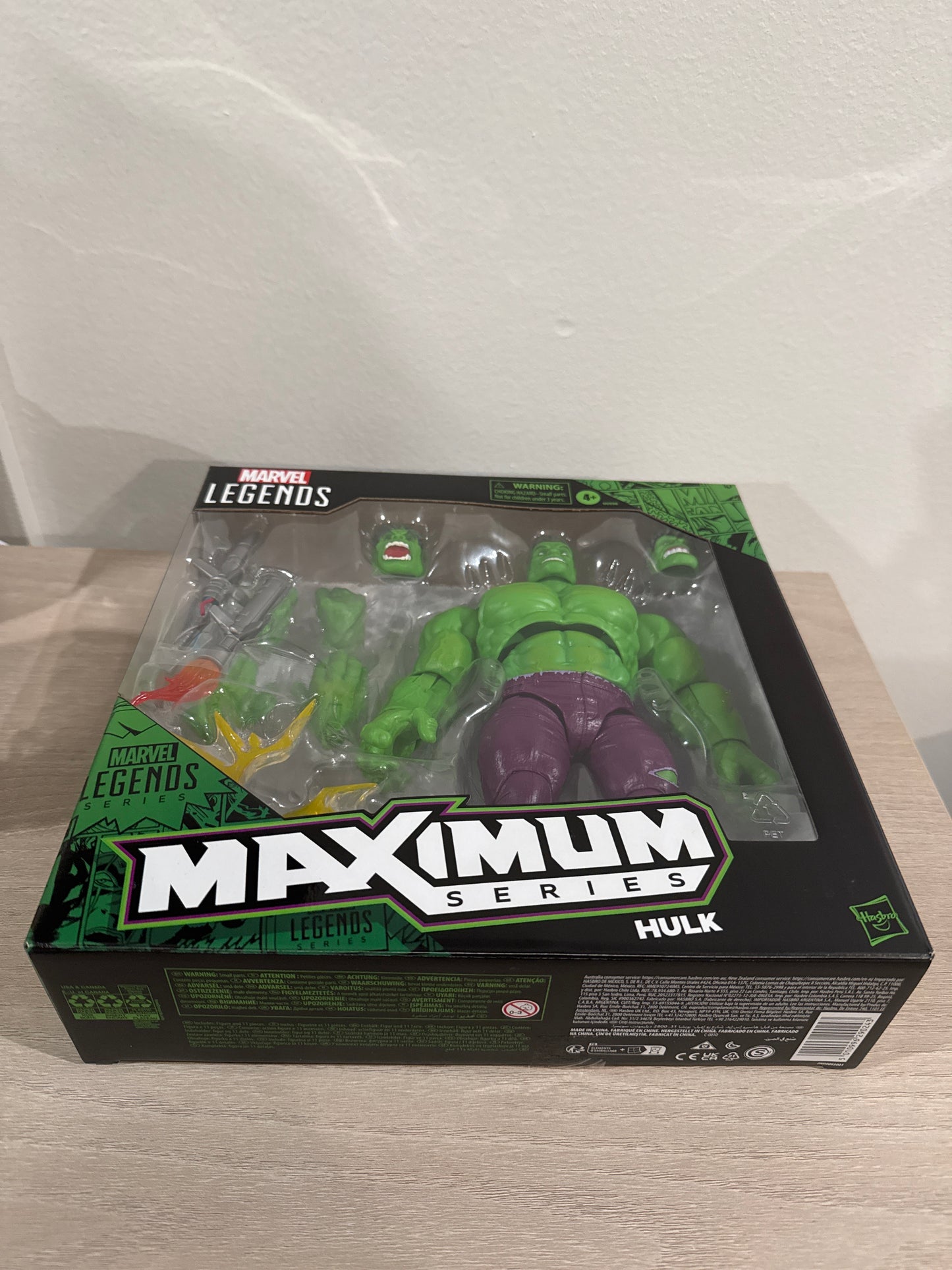 Marvel Legends Maximum Series Hulk 6-Inch Action Figure