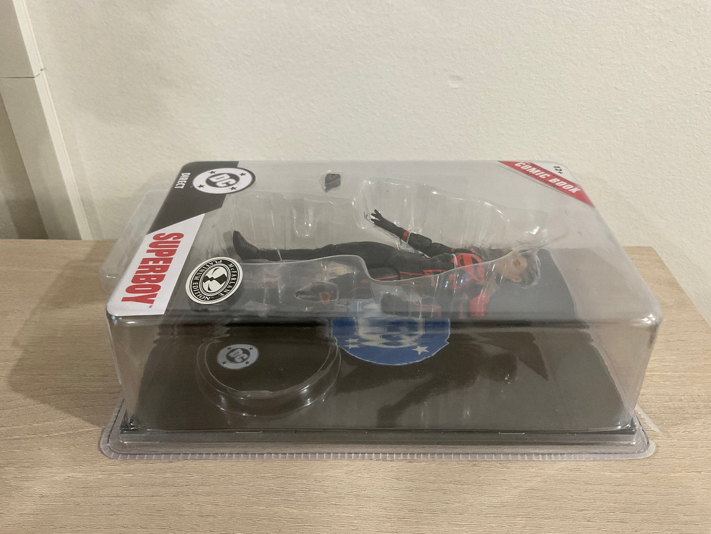 Superman - Superboy (Return of Superman) Page Punchers Platinum Edition 7" Scale Action Figure (Substandard)