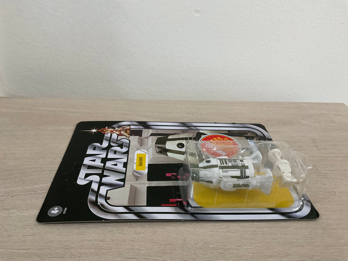Star Wars Retro Collection R4-M9 3.75" Droid Action Figure – A New Hope