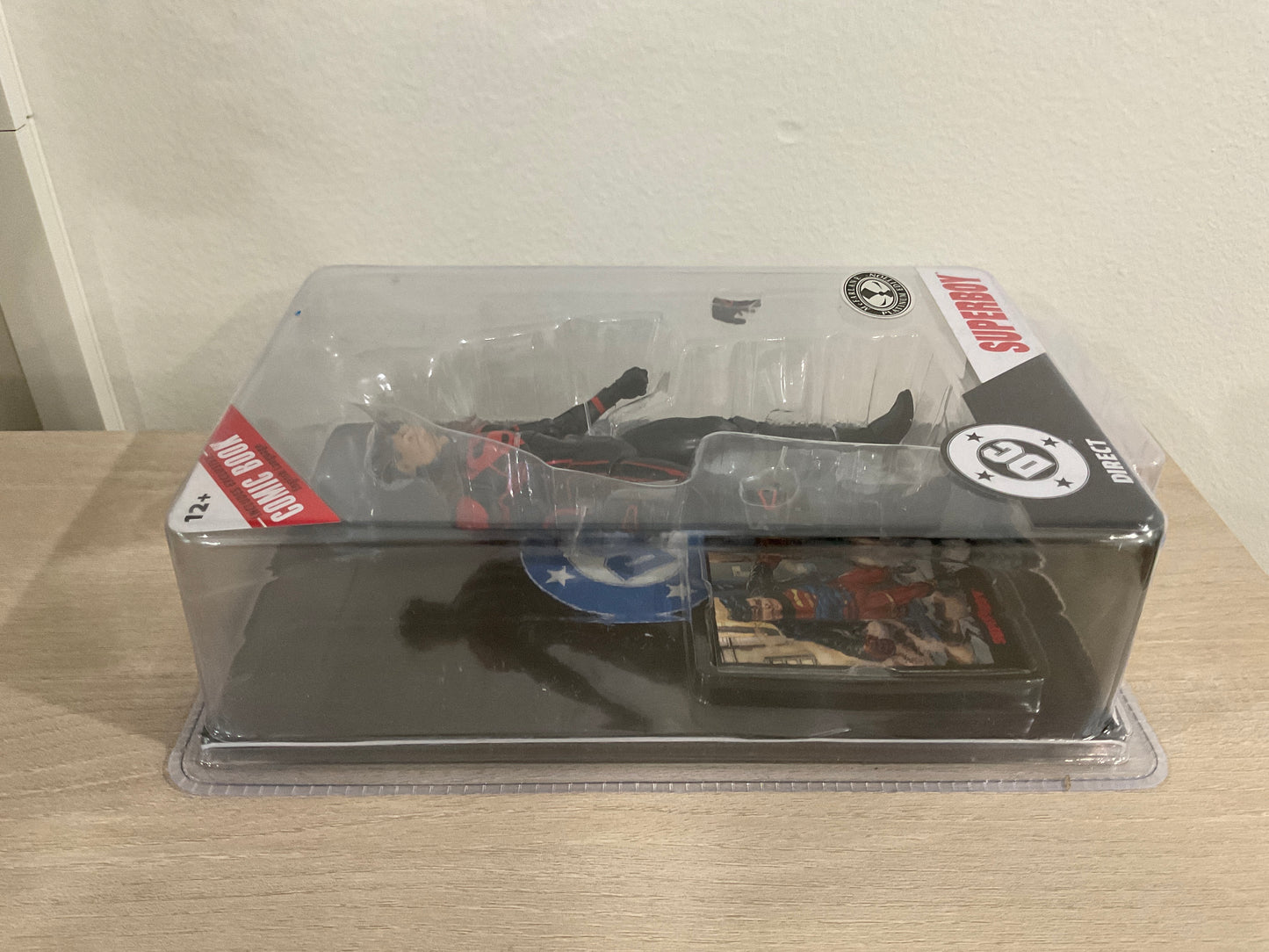 Superman - Superboy (Return of Superman) Page Punchers Platinum Edition 7" Scale Action Figure