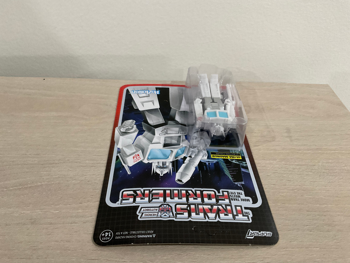 Super7 Transformers – Optimus Prime (Ultra Magnus) 3.75" ReAction Figure