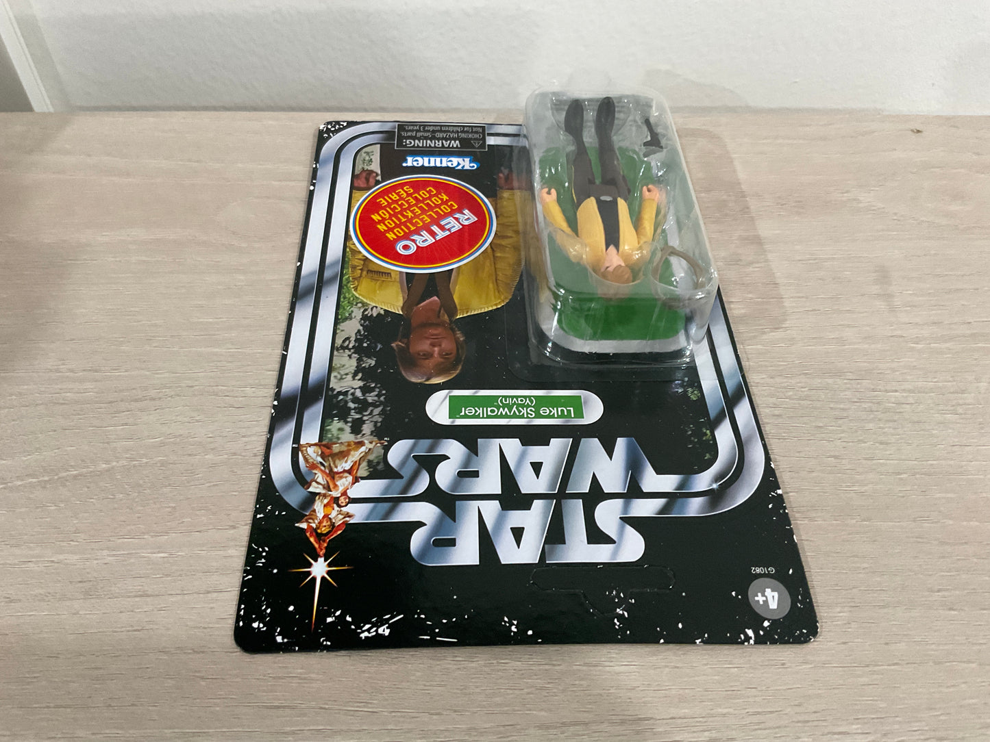 Star Wars Retro Collection — Luke Skywalker (Yavin Ceremony) 3.75″ Figure