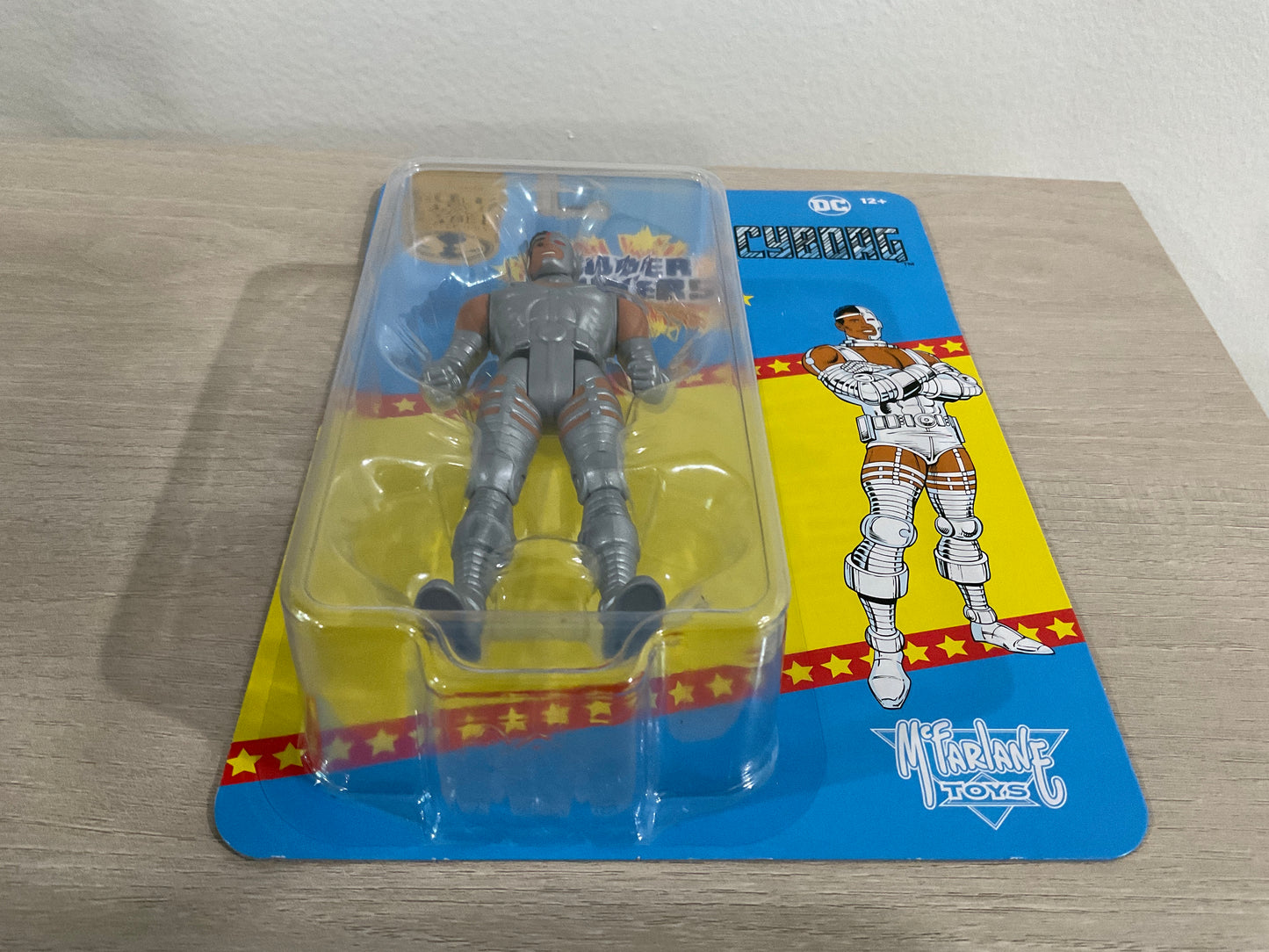 Cyborg 4.5″ Gold Label Figure – DC Super Powers Exclusive