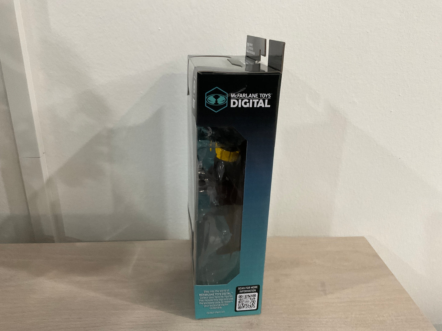 DC Multiverse – Batman (No Man’s Land) 7" Figure with Digital Collectible - Platinum Chase