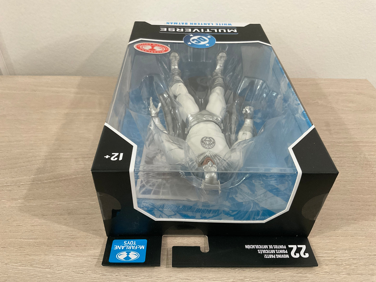 McFarlane DC Multiverse White Lantern Batman Brightest Day 7-Inch Action Figure (Substandard Card 1)