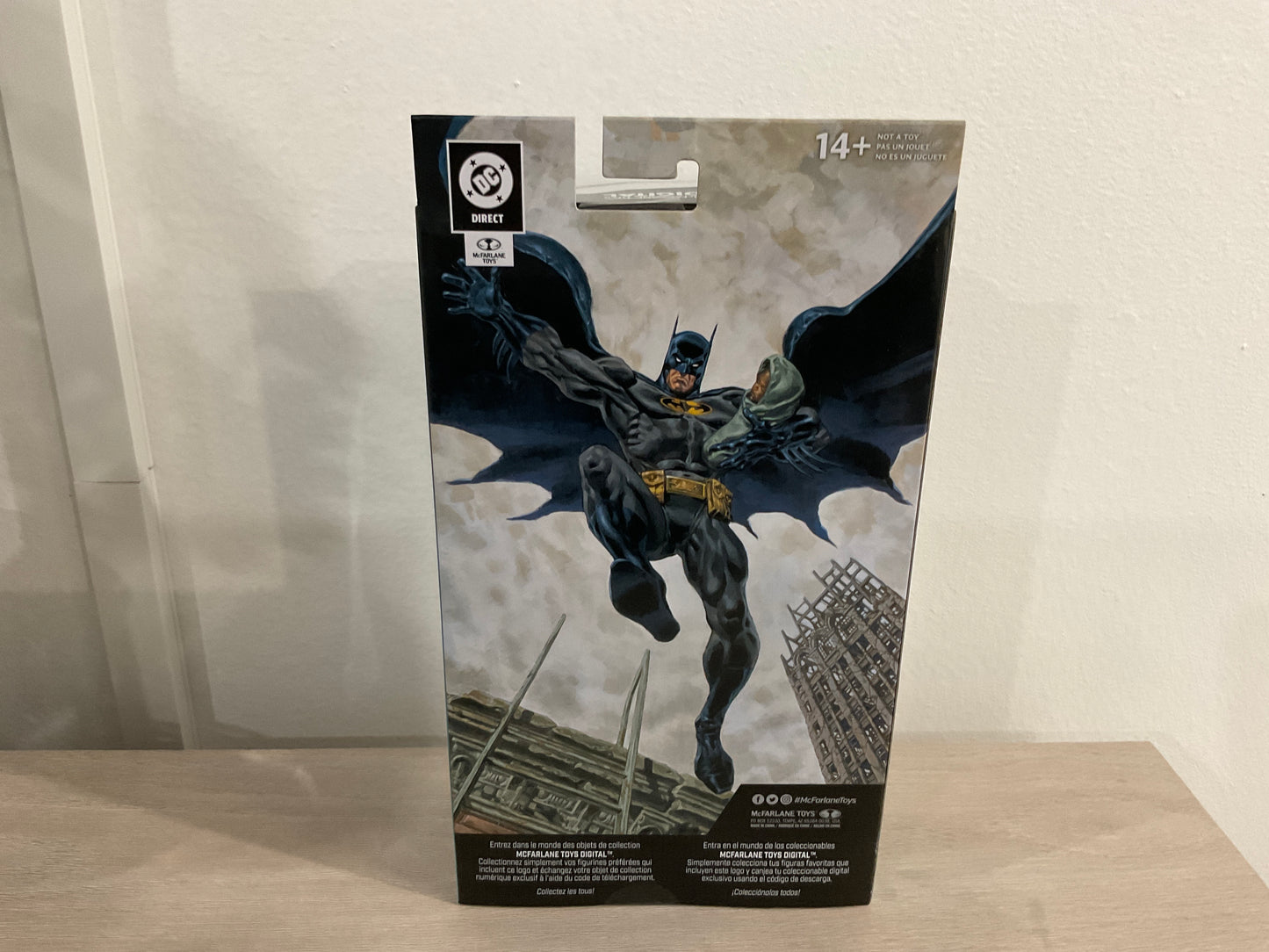DC Multiverse – Batman (No Man’s Land) 7" Figure with Digital Collectible - Platinum Chase