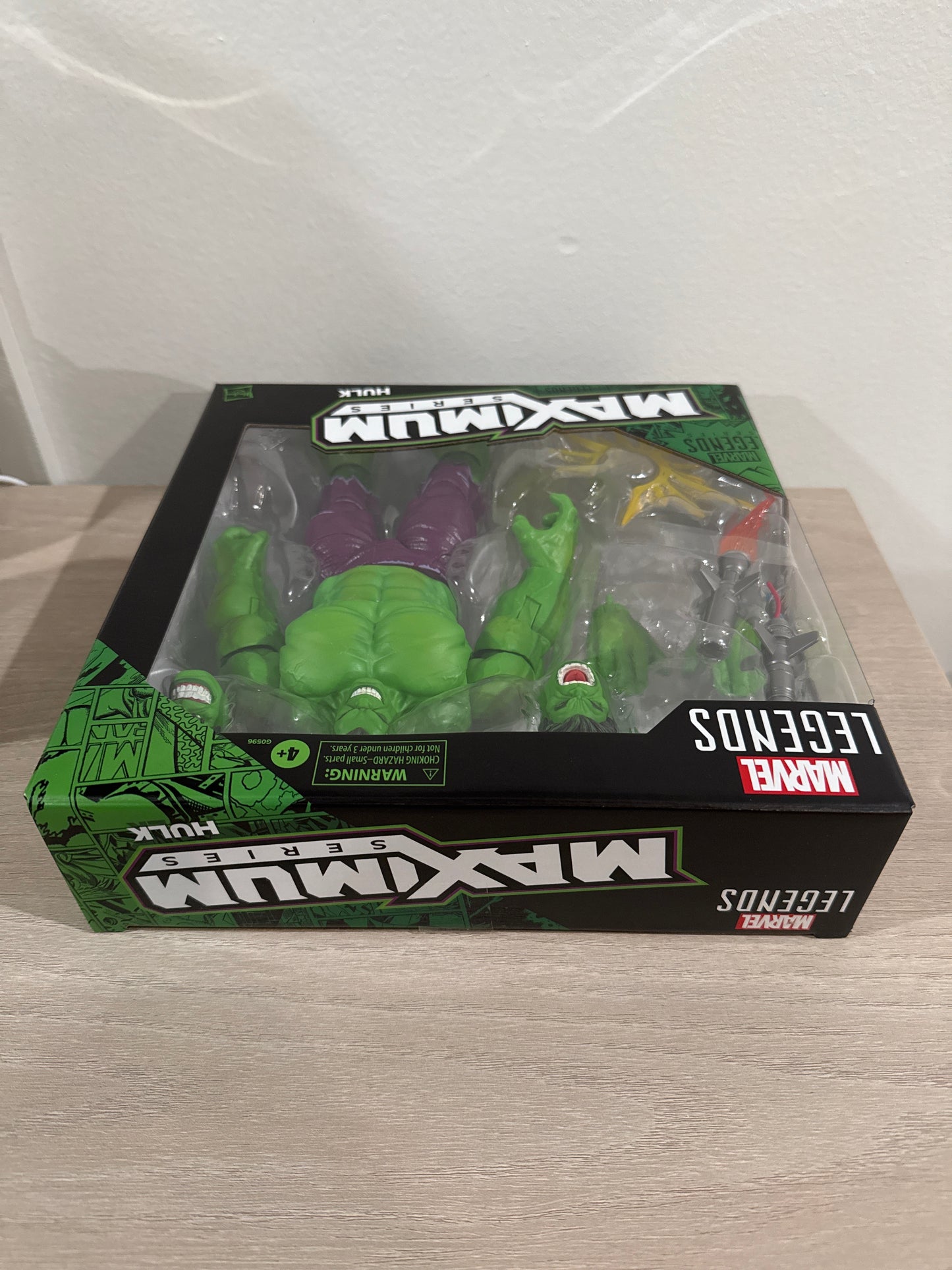 Marvel Legends Maximum Series Hulk 6-Inch Action Figure