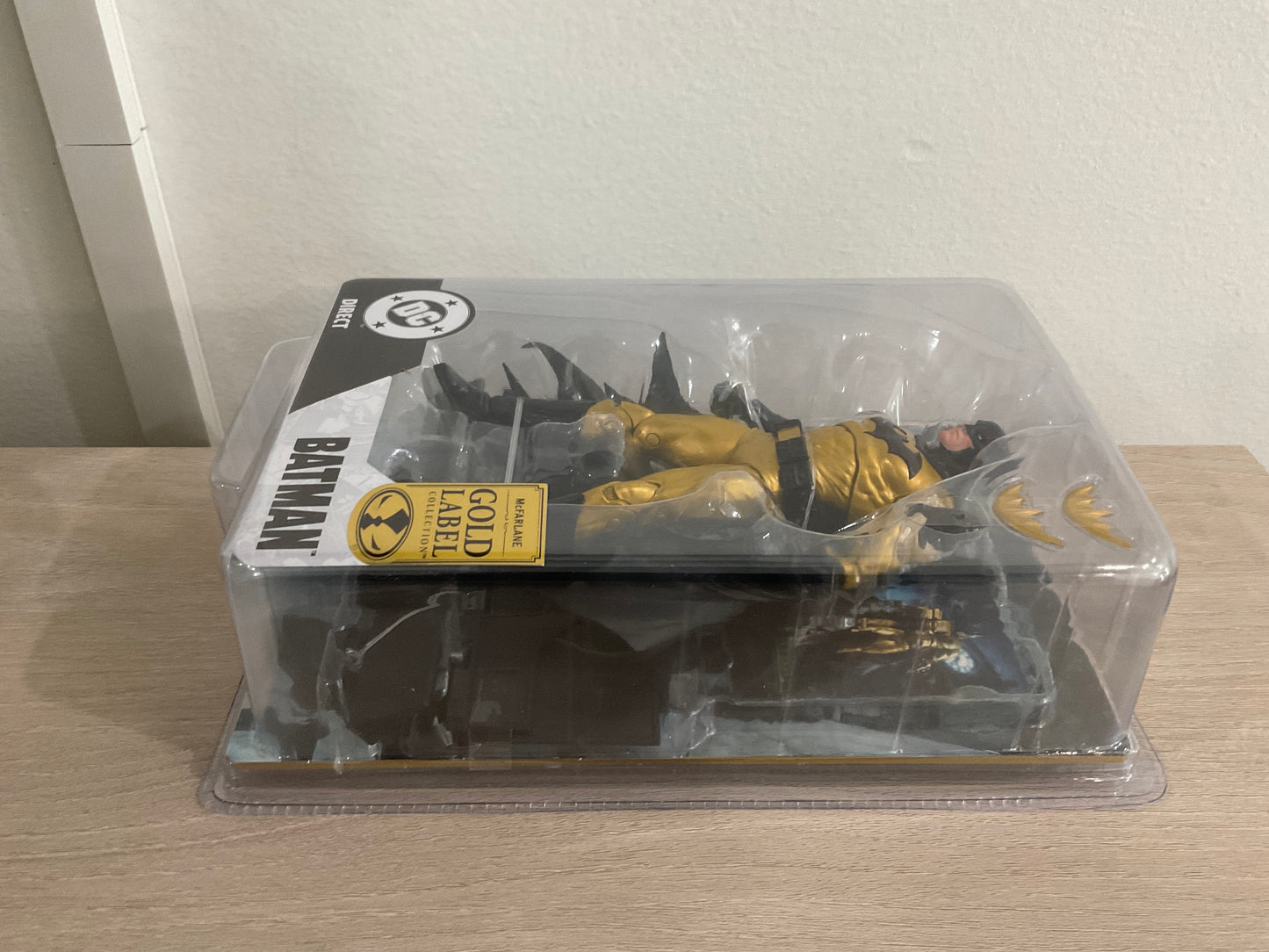Batman (Hush) Lithograph Gold Label 7" Figure – SDCC 2025 Exclusive