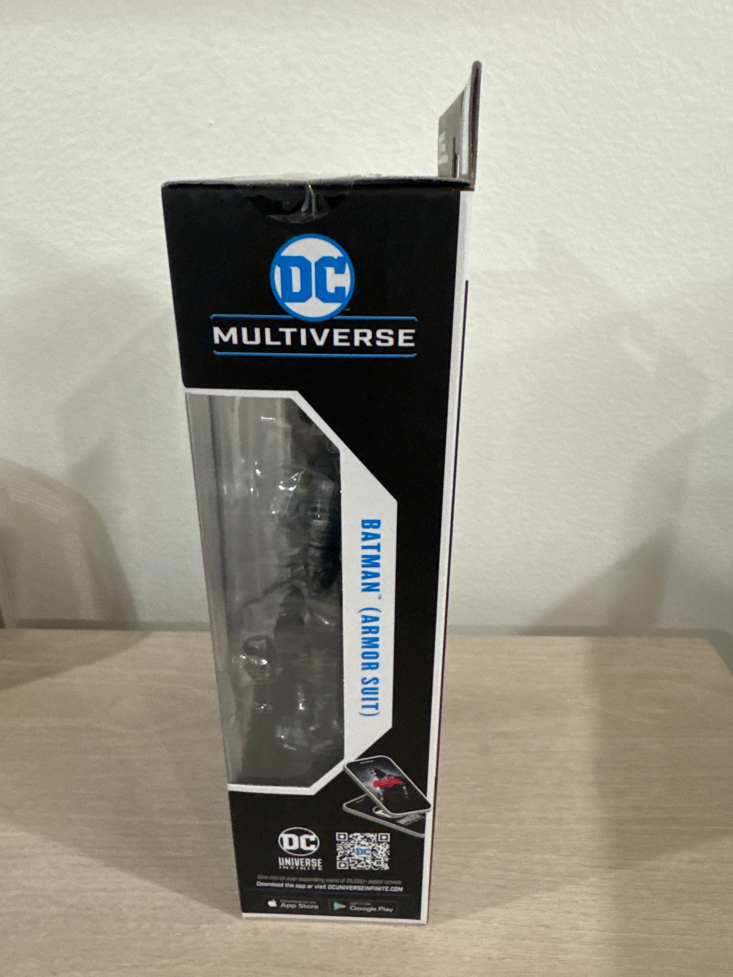 DC Multiverse Wave 20 Batman Armored Suit Batman v Superman: Dawn of Justice 7-Inch Scale Action Figure