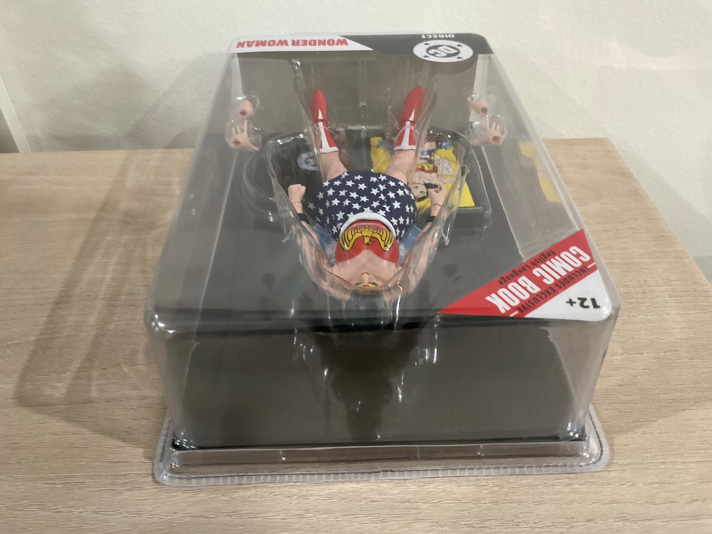 Wonder Woman (Wonder Woman #1) 7″ Action Figure w/ Comic – Page Punchers