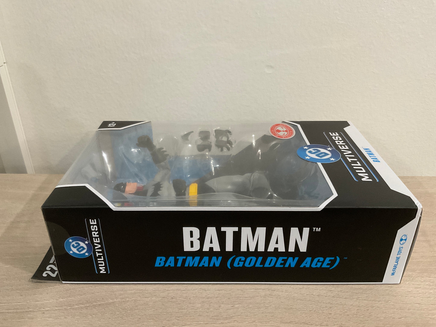 DC Multiverse Batman (Issue #1) 7-Inch Scale Action Figure