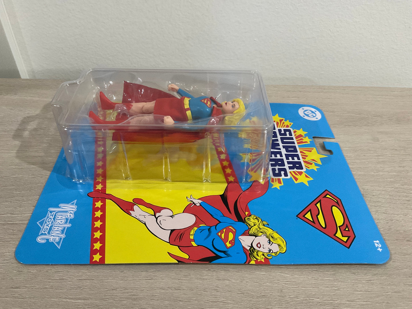 DC Super Powers Supergirl 4 1/2-Inch Scale Action Figure