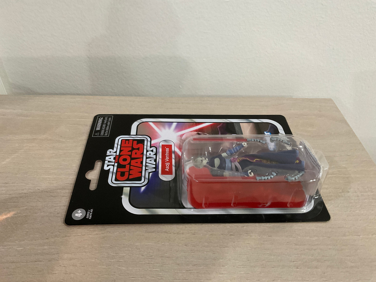 Star Wars The Vintage Collection Asajj Ventress 3.75-Inch Action Figure