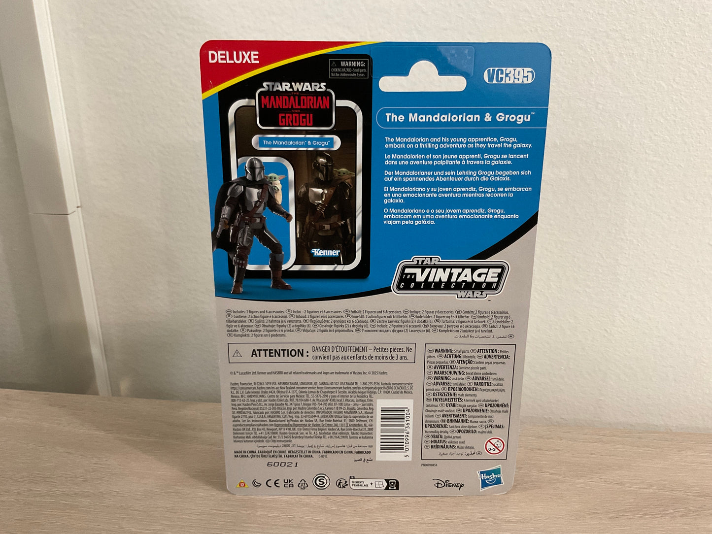 Star Wars The Vintage Collection The Mandalorian & Grogu Deluxe 3.75-Inch Action Figure Substandard Card