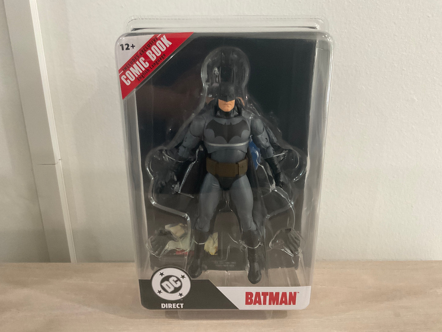 McFarlane Toys DC Direct Page Punchers Wave 13 Batman (Justice #1) 7-Inch Action Figure with Comic