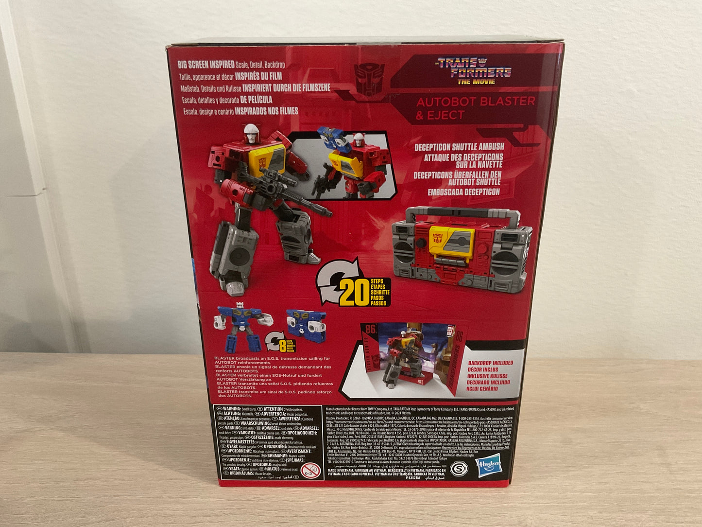 Transformers Studio Series 86 Voyager Autobot Blaster & Eject Action Figure