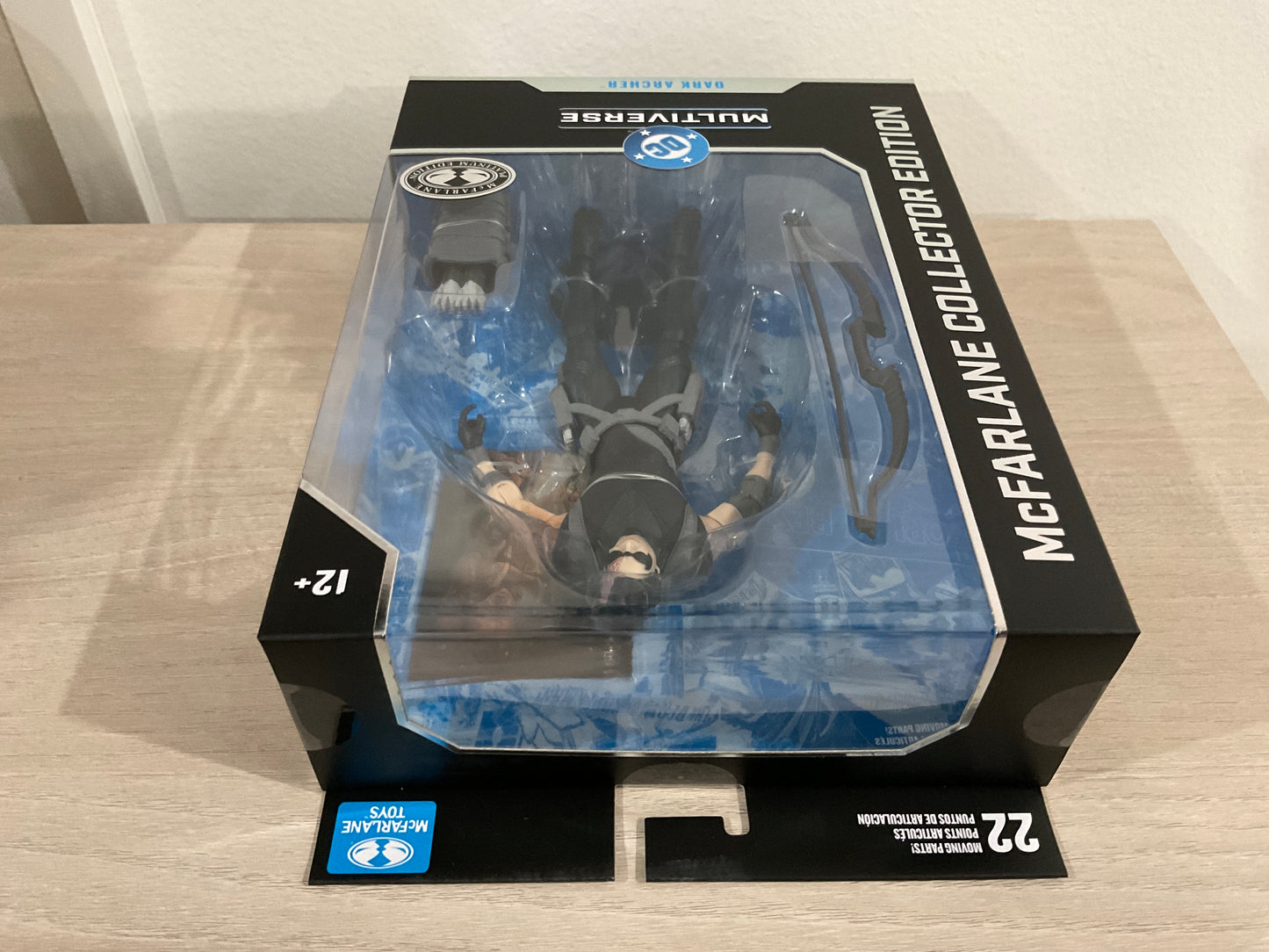 Dark Archer (Green Arrow) 7″ Platinum Chase – McFarlane DC Multiverse Collector Edition #40