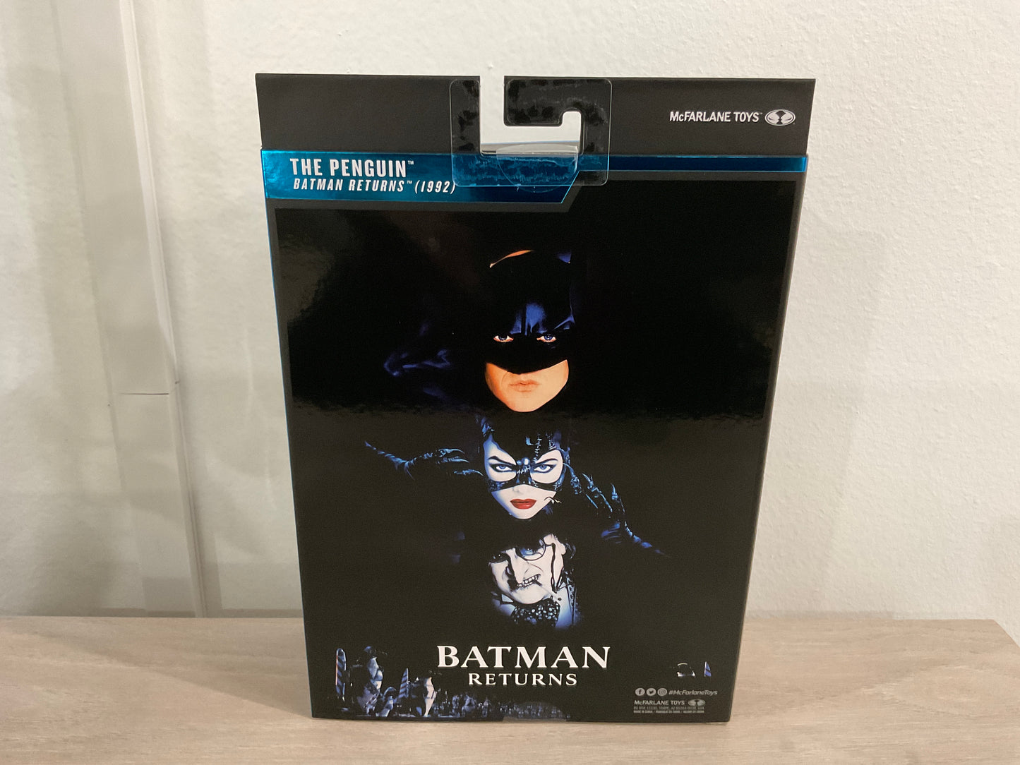 The Penguin (Batman Returns) Deluxe Theatrical Edition 7" Figure