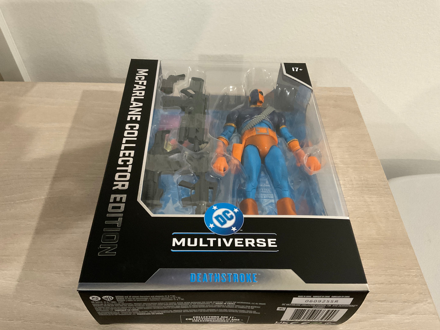 Deathstroke (Deathstroke: The Terminator) 7″ Figure – McFarlane DC Multiverse Collector Edition #46