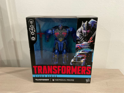 Transformers Studio Series Leader Class AOE Optimus Prime Figure