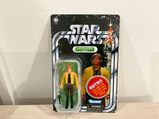 Star Wars Retro Collection — Luke Skywalker (Yavin Ceremony) 3.75″ Figure
