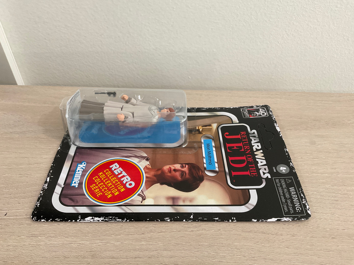 Star Wars Retro Collection Mon Mothma Return of the Jedi 3.75-Inch Figure
