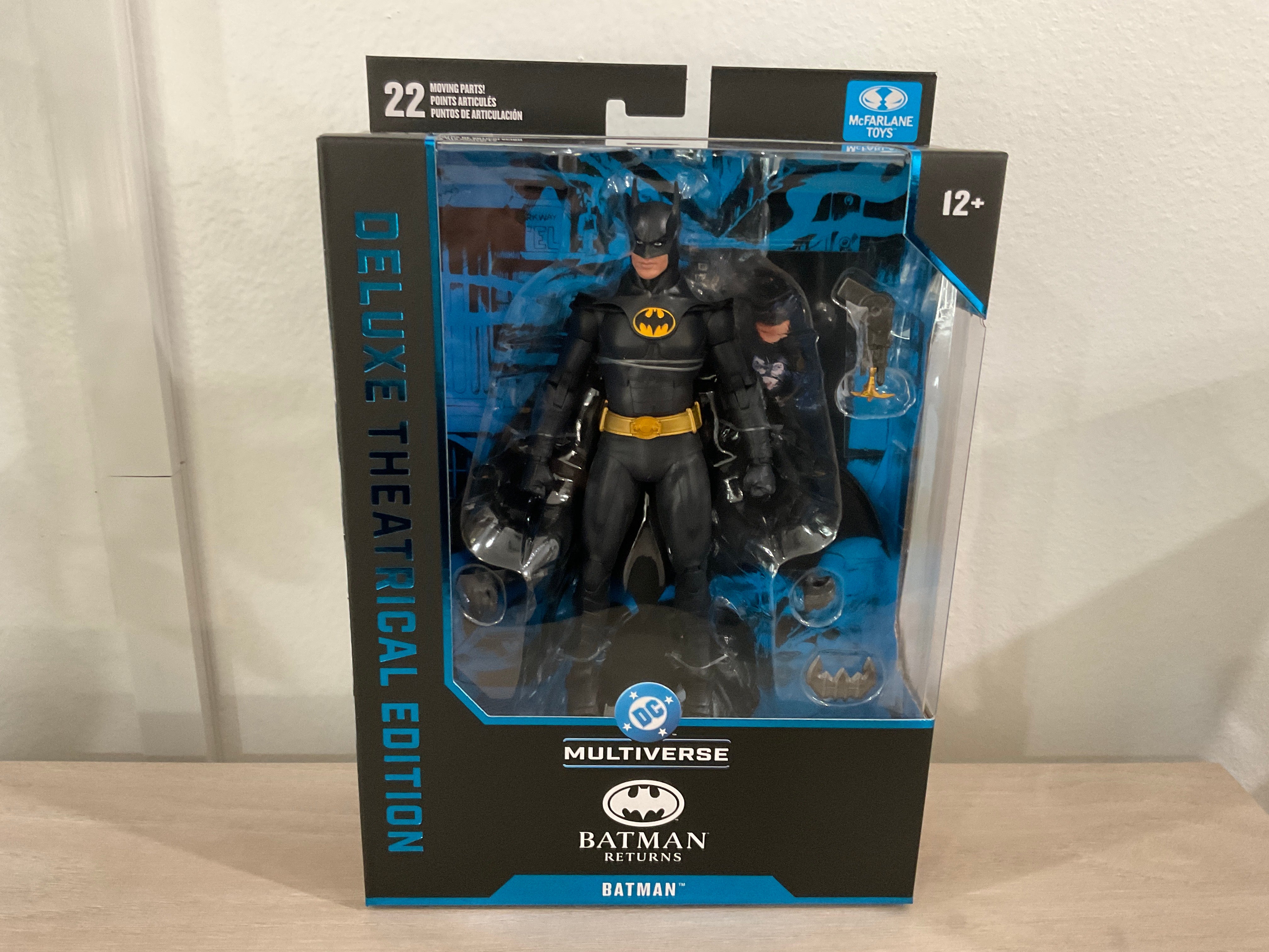 Batman (Batman Returns) | McFarlane DC Theatrical Deluxe 7-Inch
