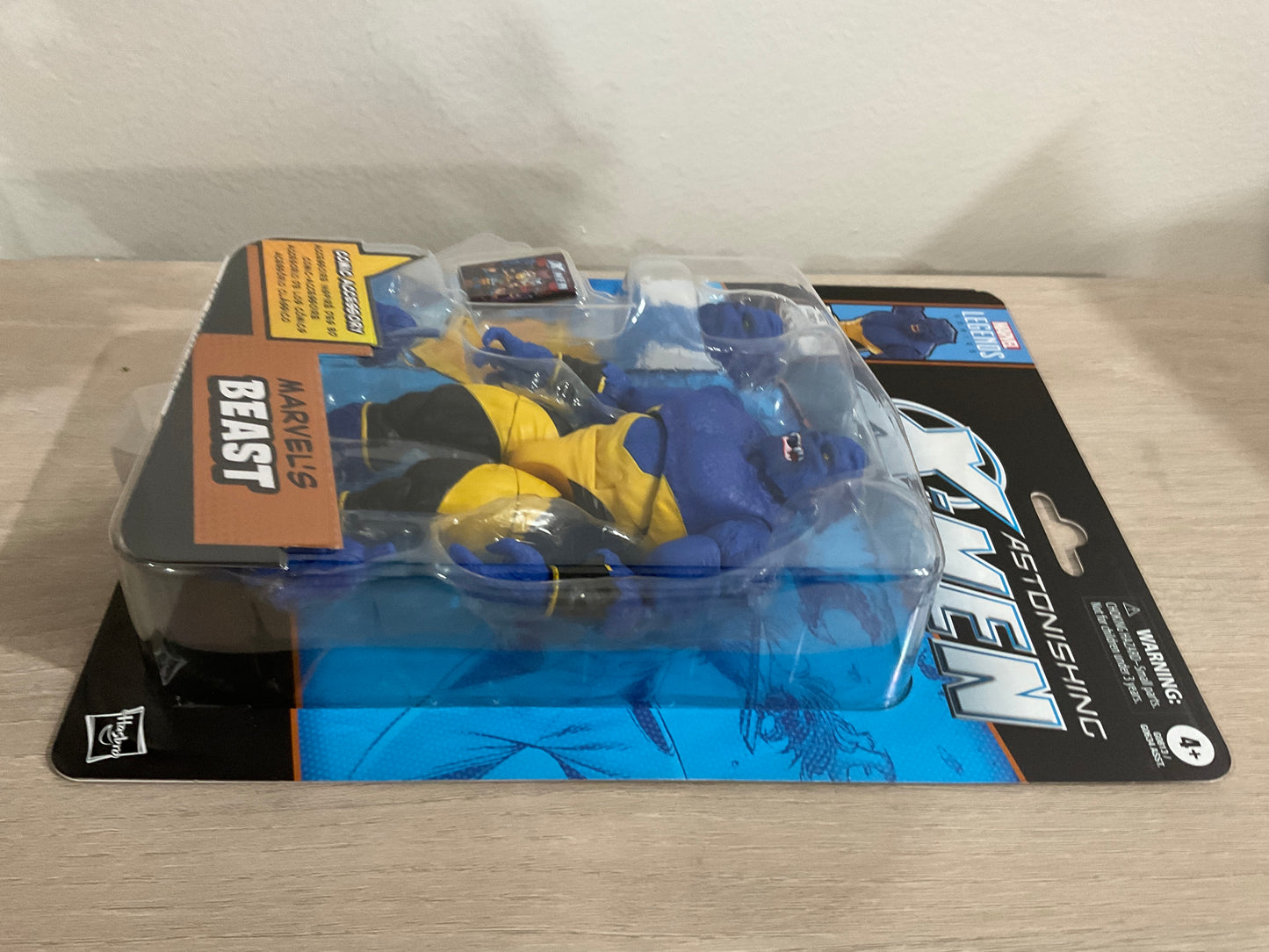 Marvel Legends Series Beast (Astonishing X-Men) – 6-Inch Action Figure
