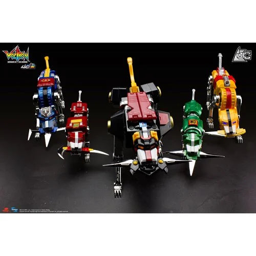 Toynami Voltron 40th Anniversary Gift Set Light-Up Sound Base Deluxe Collectible
