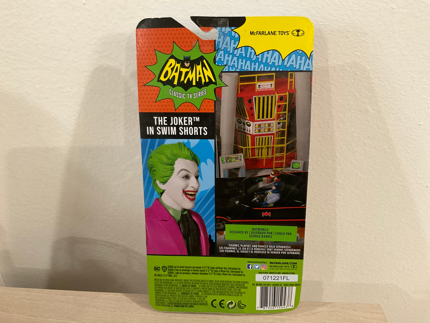 DC Retro 66 The Joker (Swim Shorts) 6-Inch Action Figure (Substandard)