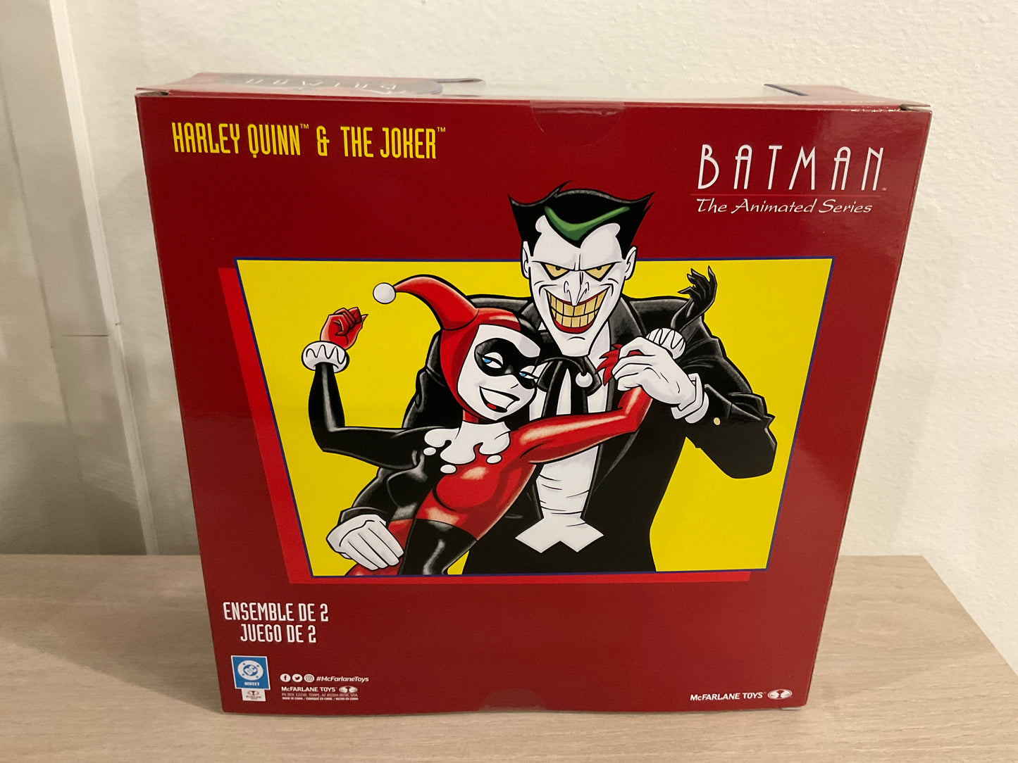 Batman The Animated Series Figures - 6" Scale Harley Quinn & The Joker Mad Love 2-Pack (Gold Label)