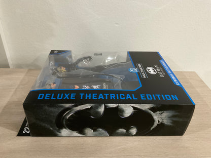DC Multiverse Deluxe Theatrical Edition Batman Returns Battle Damaged Catwoman 7-Inch Scale Action Figure