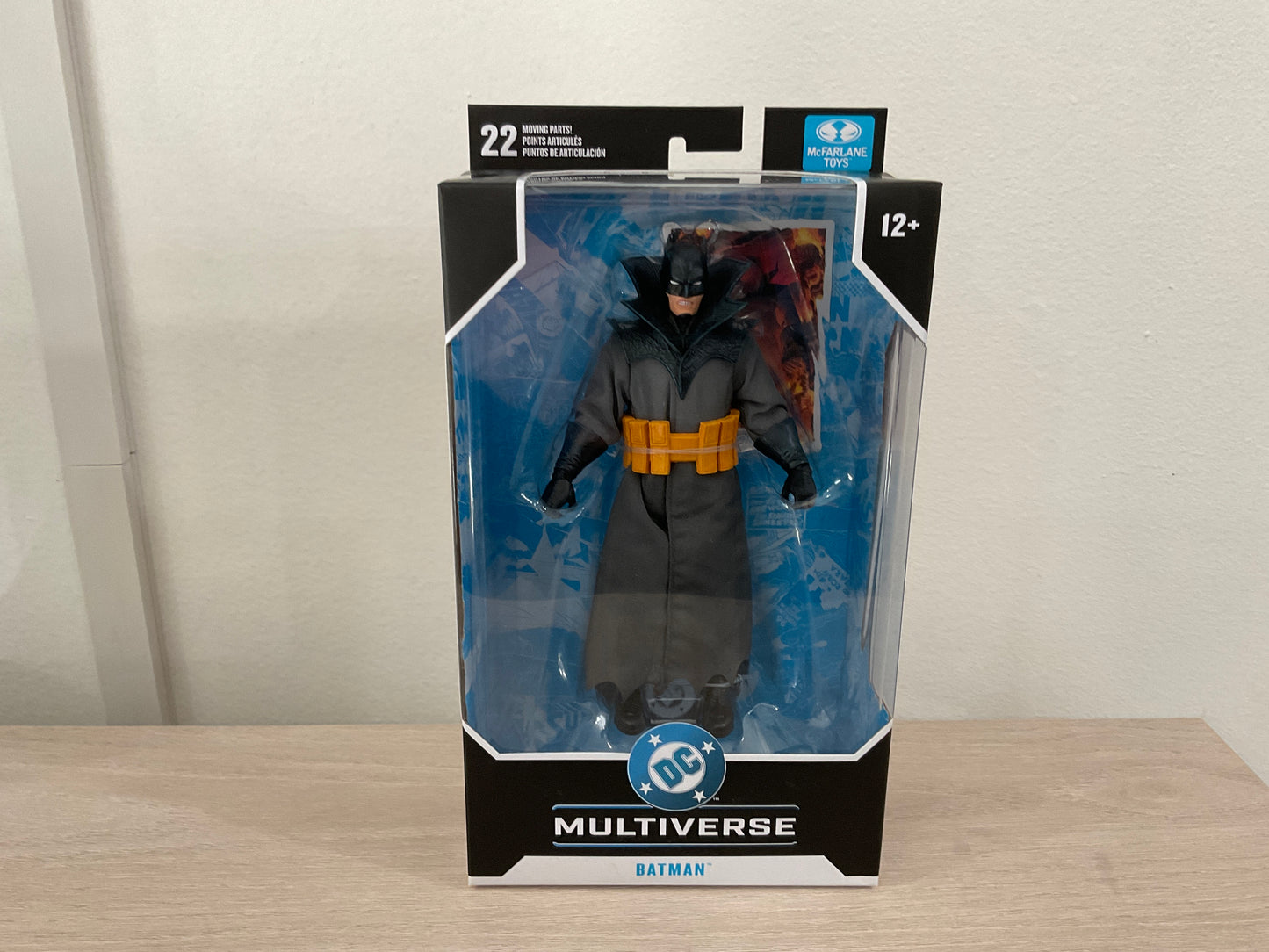 McFarlane DC Multiverse Batman of Bethlehem 7-Inch Action Figure (Wave 28)