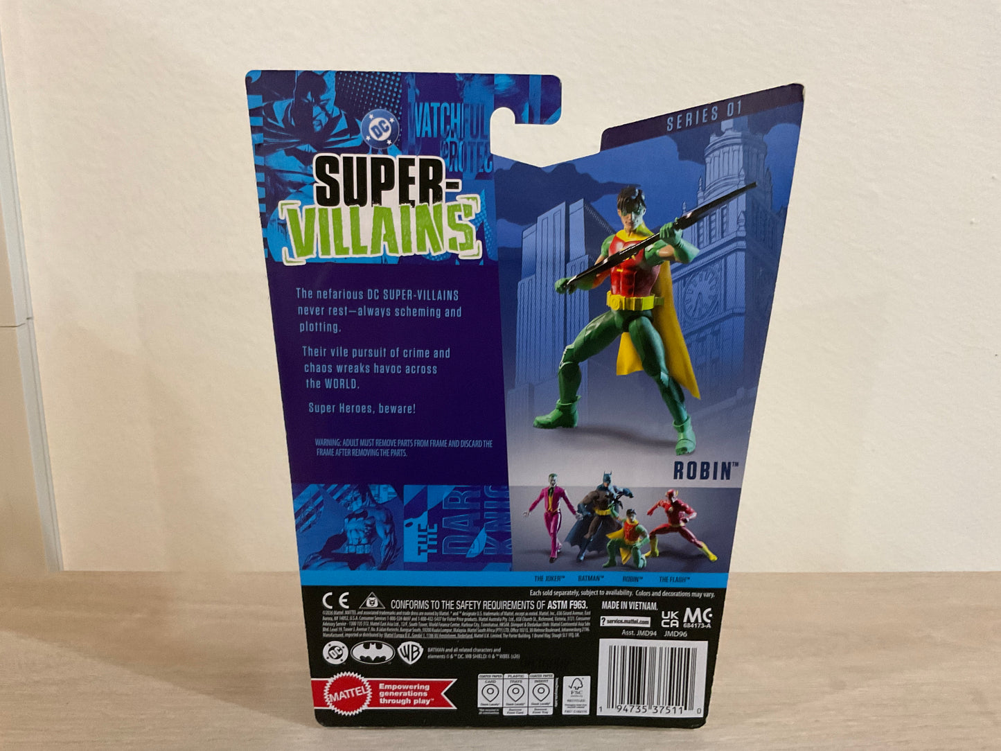 Robin Action Figure – DC Super-Villains Series 01 6-Inch Figure by Mattel